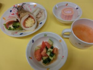 ロールケーキの日